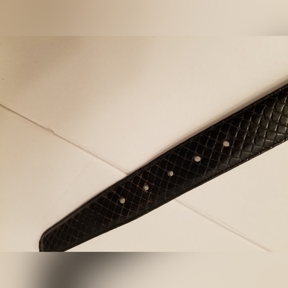 Trafalgar Men's Leather Snakeskin Belt Black  Size 36 Gold Tone Square Buckle - Picture 10 of 15